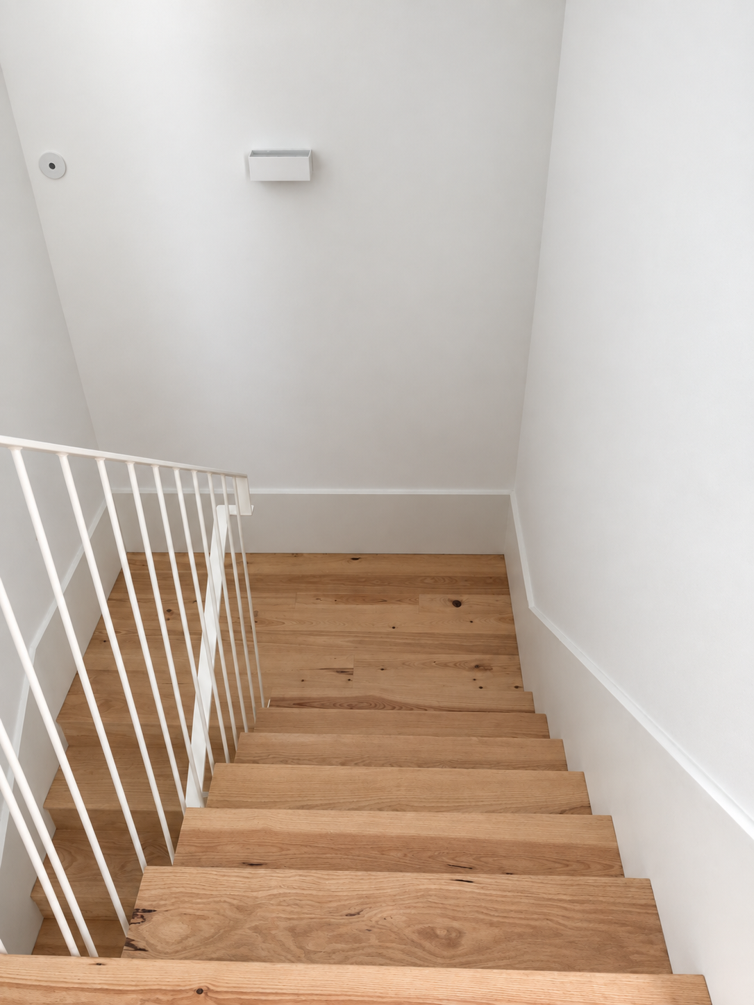 AB84 – interior 3