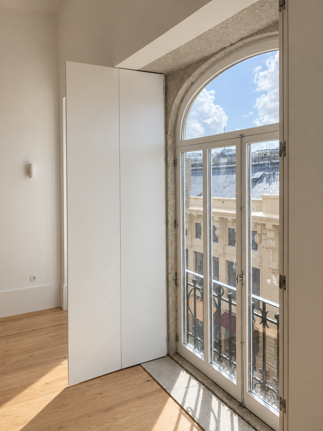 AB84 – interior 5
